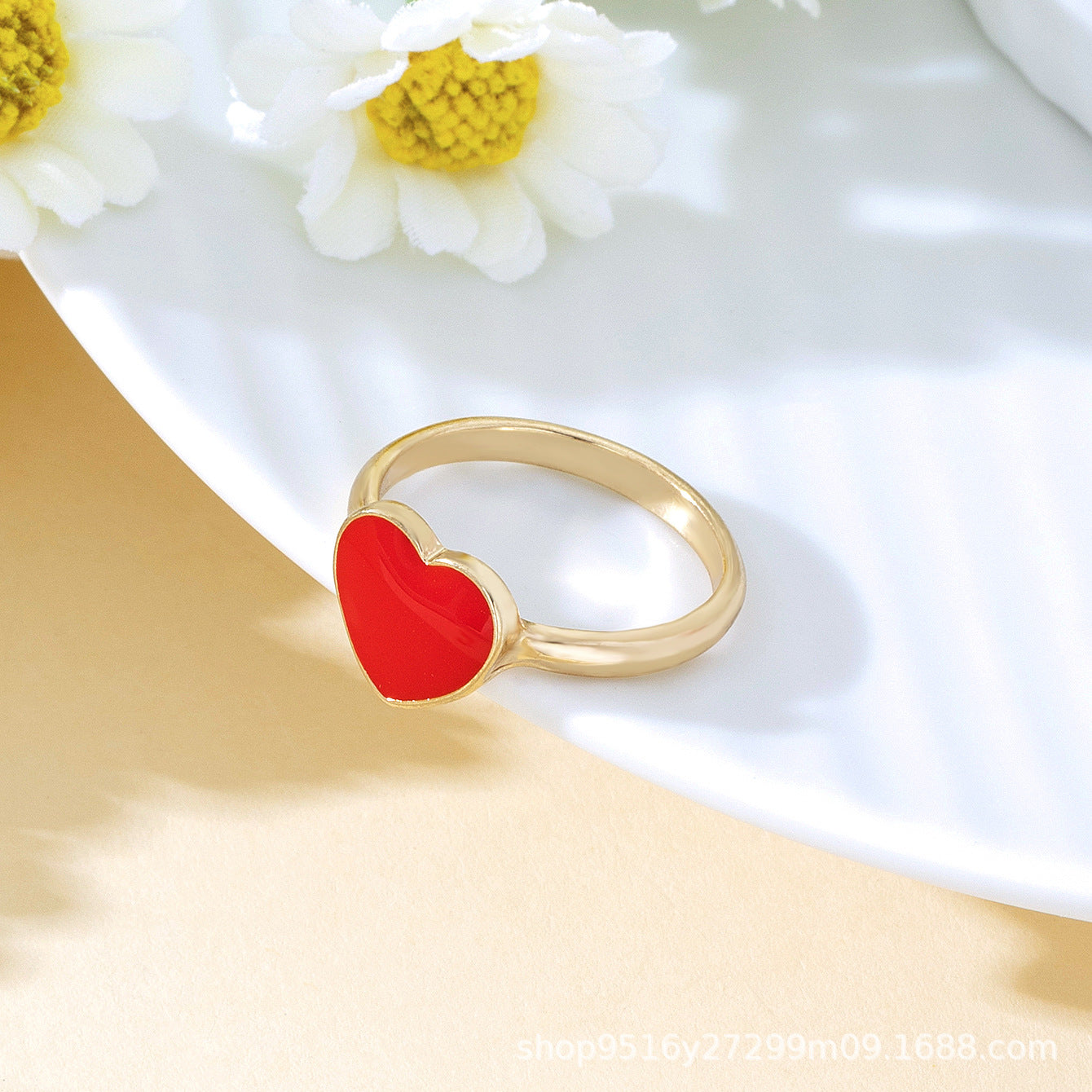 Fashionable And Minimalist Black Heart Ring