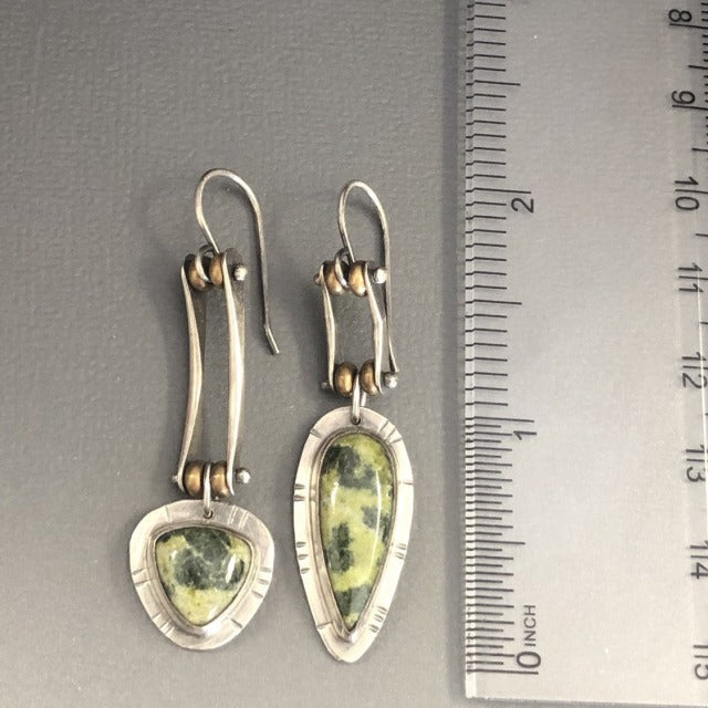 Fashionable Best-selling Minimalist Two-tone Asymmetrical Earrings