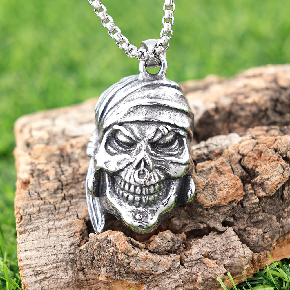 Trendy Titanium Steel Skull Necklace With A Personalized Skull Design