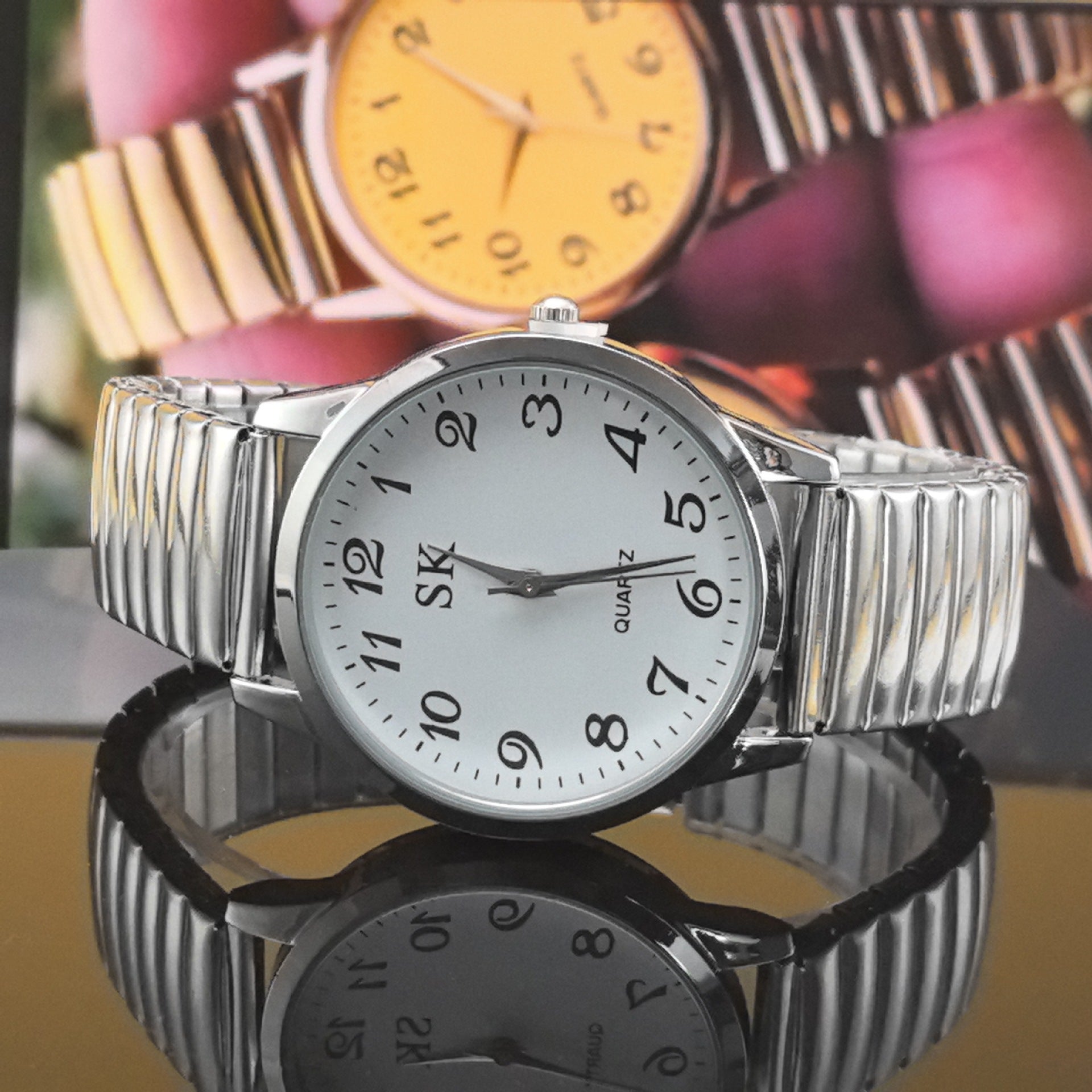 Quartz Watch With A Pointer-style Digital Face For Men And Women