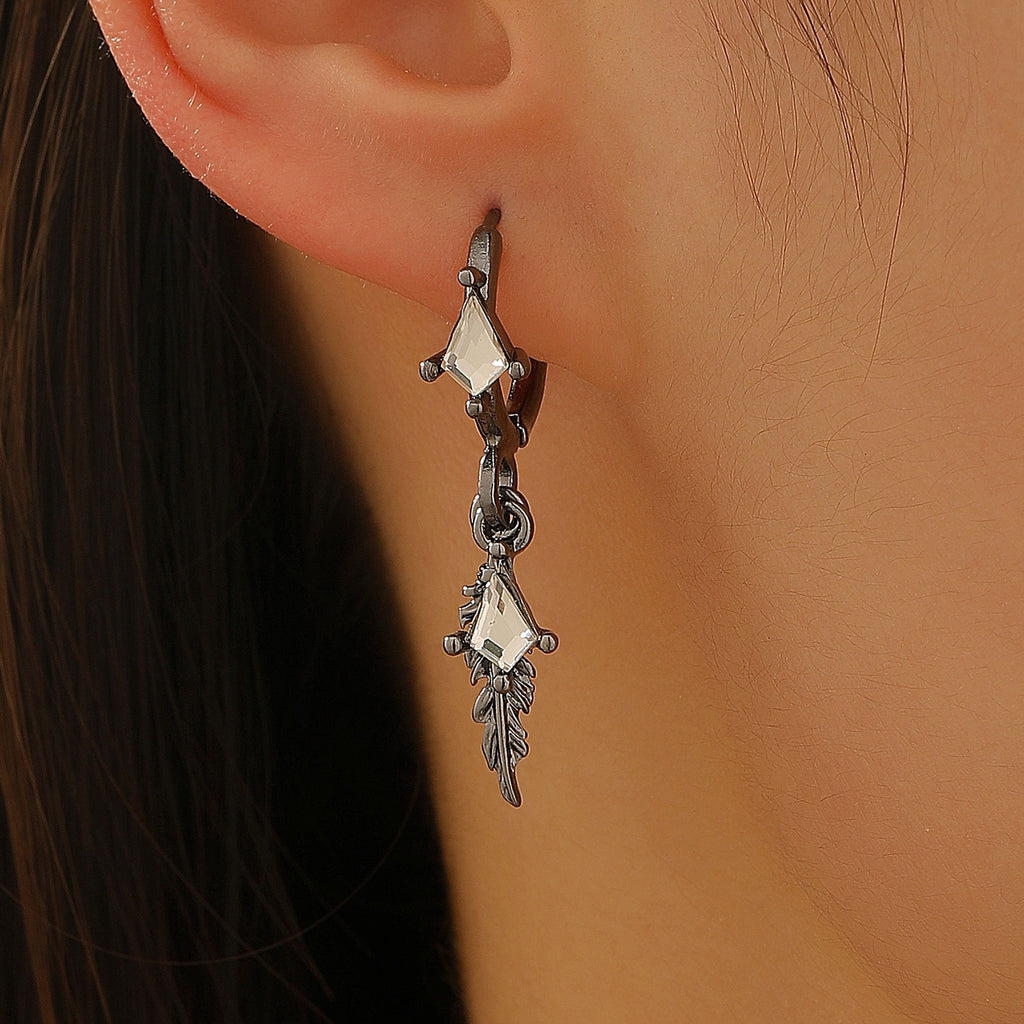 Retro Dark-Style Diamond-Shaped Feather Pendant Earrings
