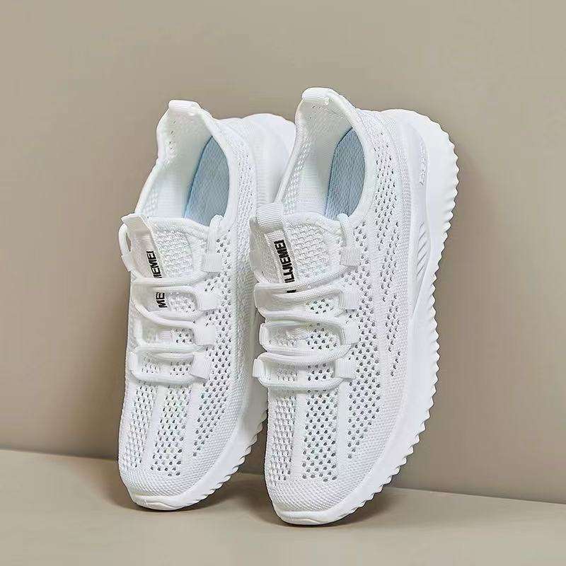 Flyknit Mesh Breathable Cushioned Soft-soled Athletic Shoes