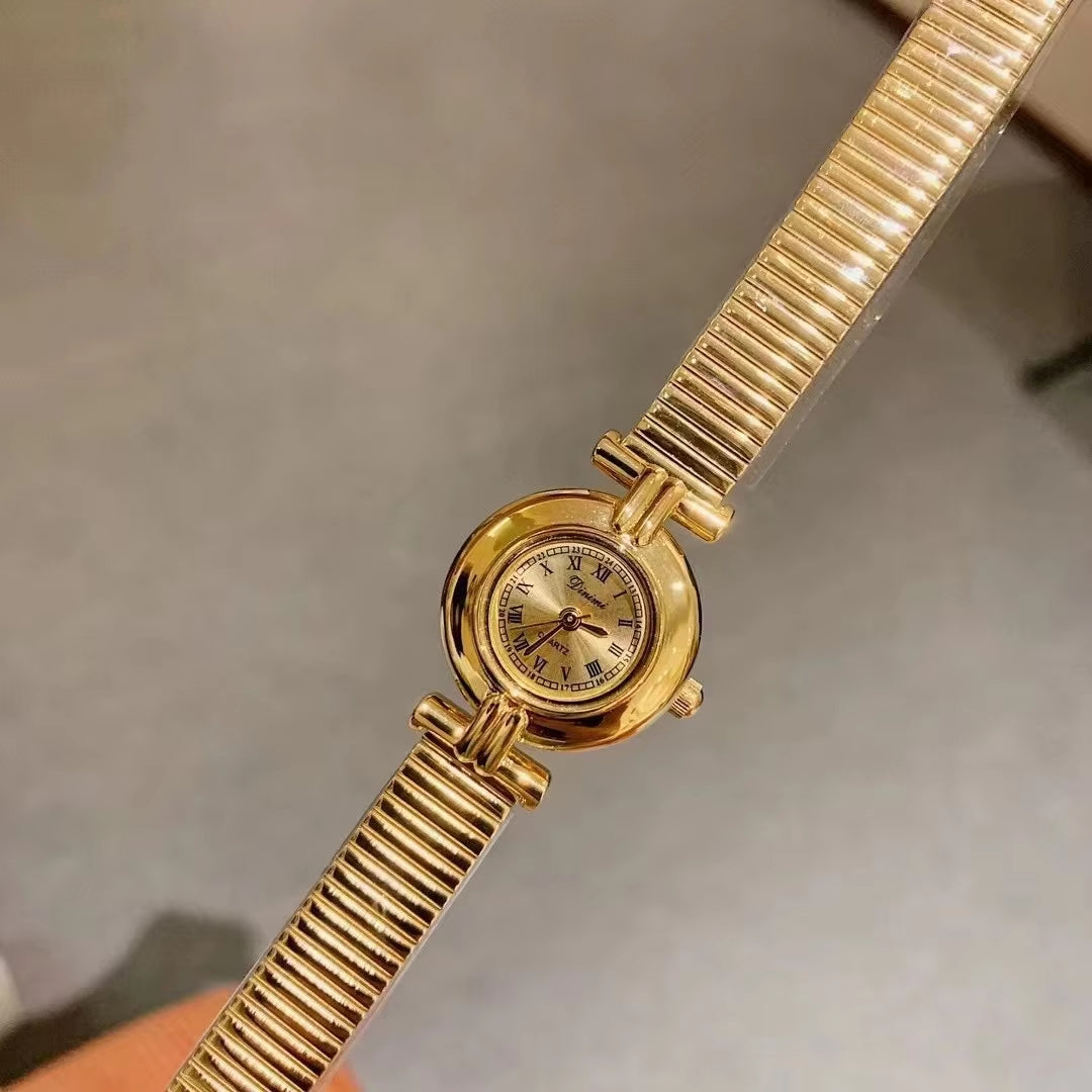 Fashionable Trend Quartz Watch Retro Lamp Luxurious Women's Watch