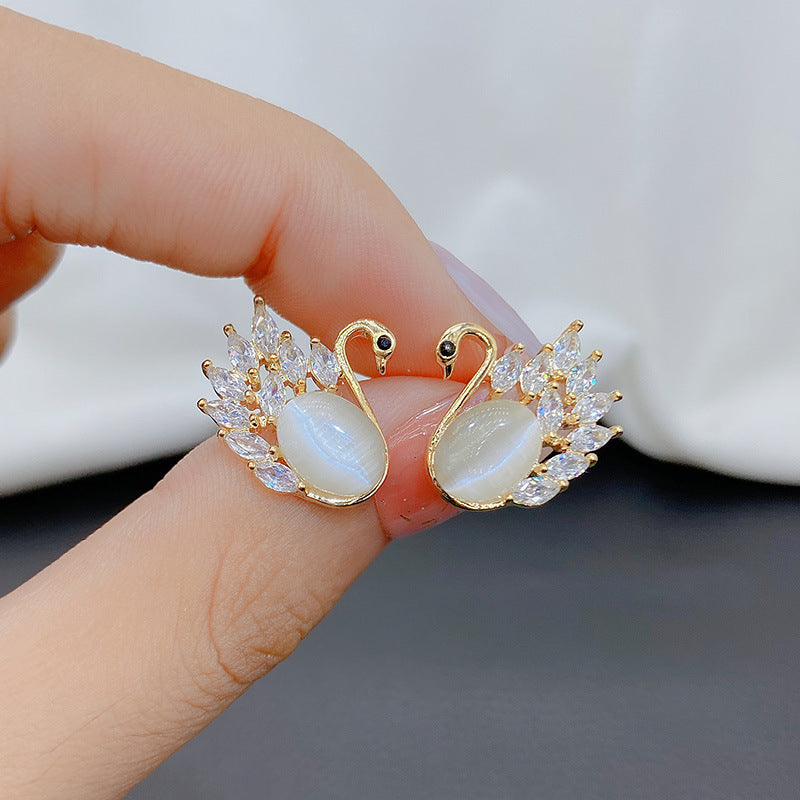 Warm Cat Eye Stone Swan Elegant Super Fairy Earrings