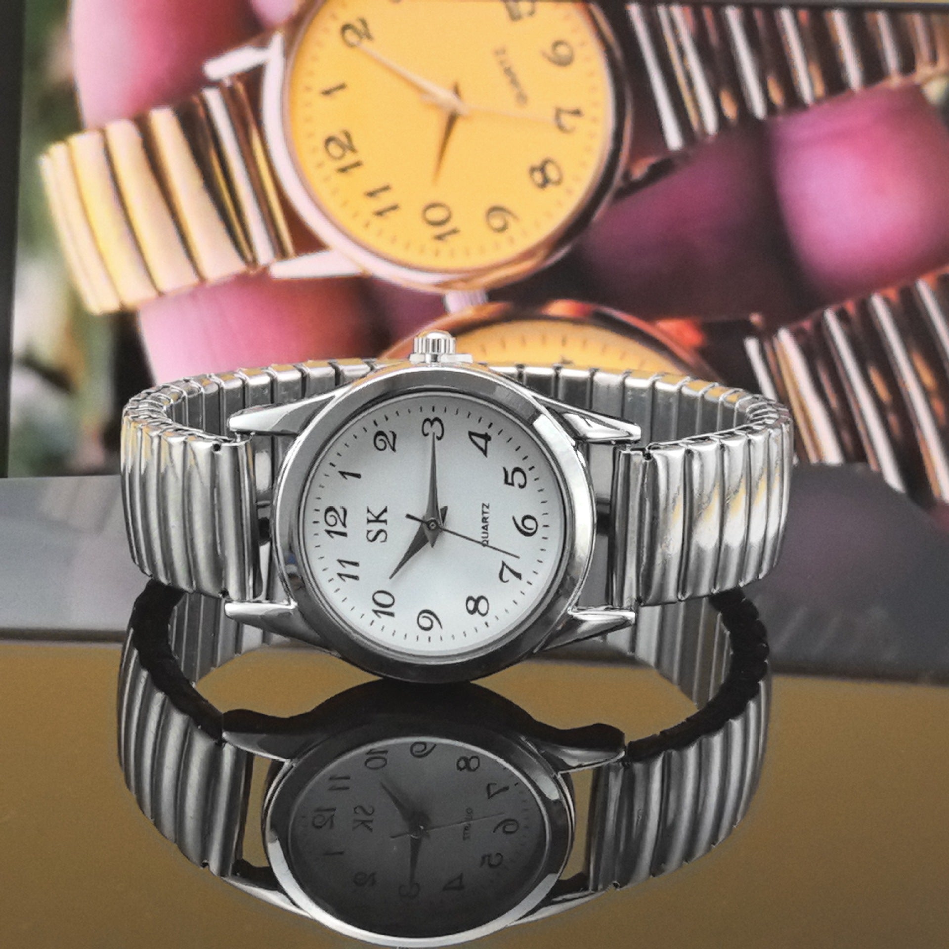 Quartz Watch With A Pointer-style Digital Face For Men And Women