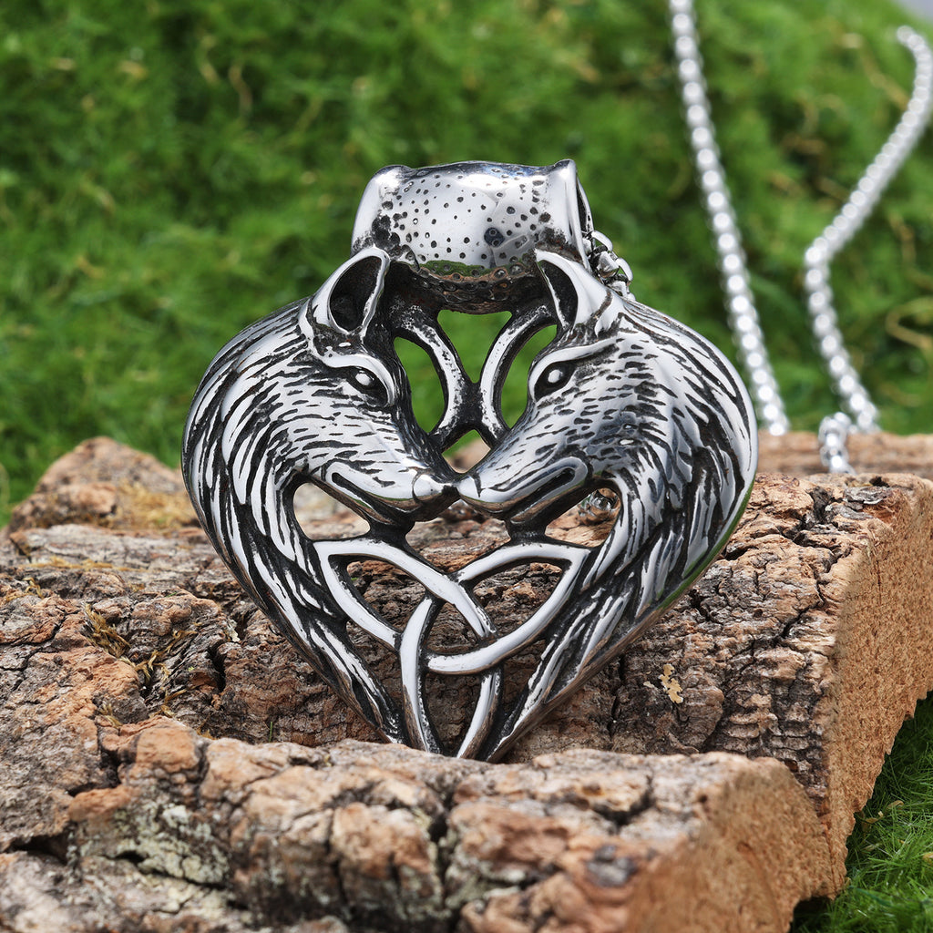 Fashionable Minimalist Retro Designed Alloy Pendant