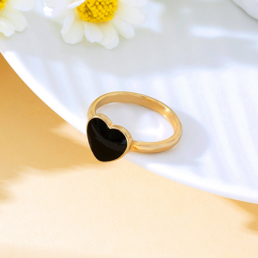 Fashionable And Minimalist Black Heart Ring