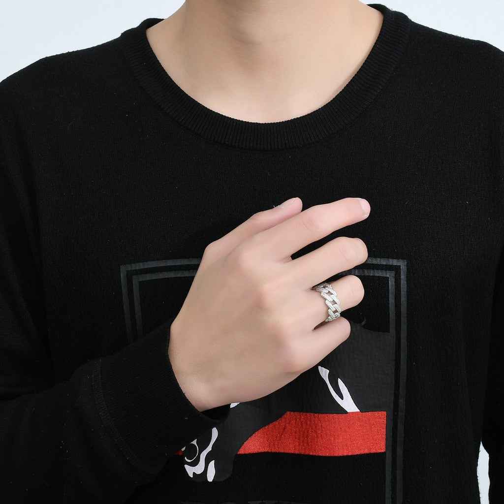 14K Gold Ring With A Hollowed-out Chain Design And Fully Paved With Diamonds