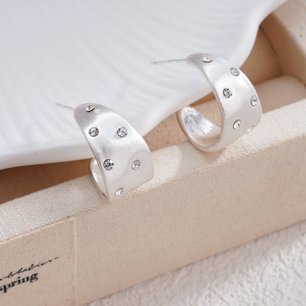 Circular Metal Curved Surface Diamond-studded Earrings